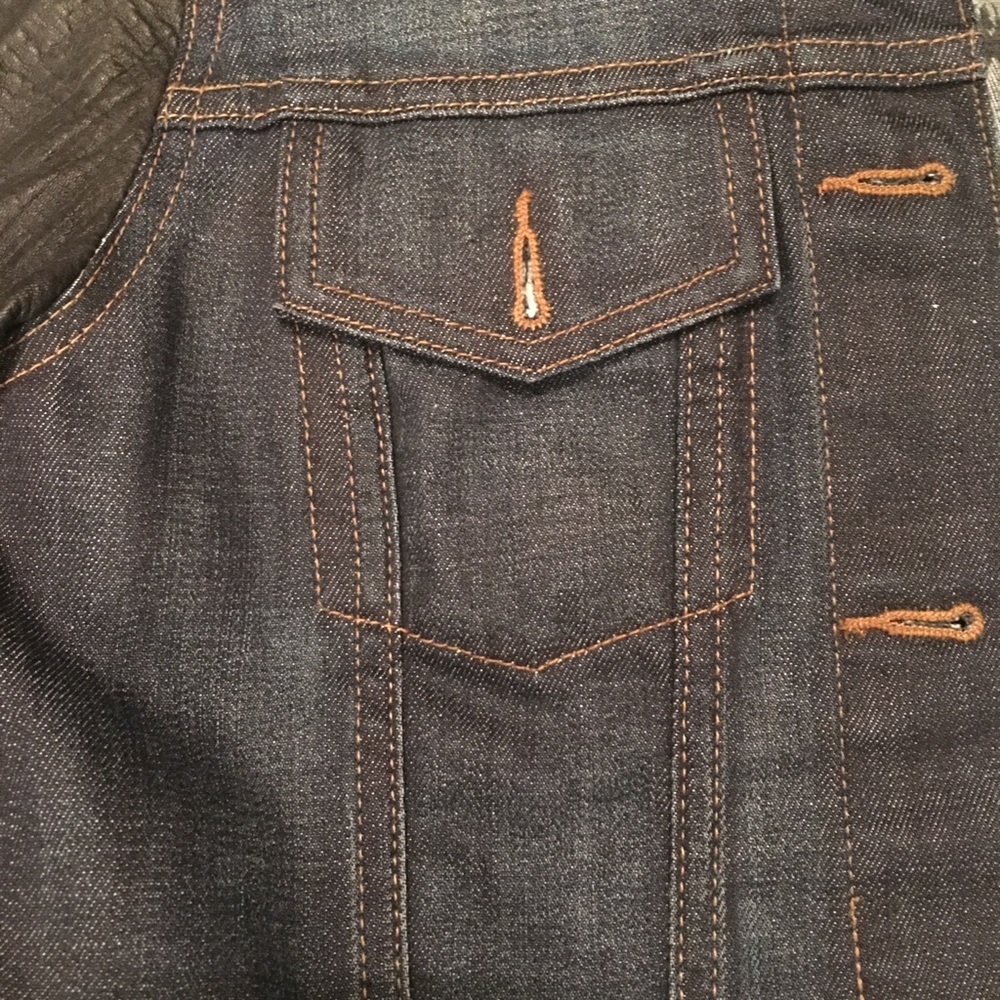 Tory Burch - Picture 6 of 7